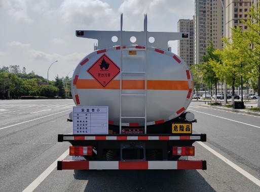 重汽豪沃10方加油车_重汽豪沃8吨加油车_专威牌HTW5127GJYZ6Q型加油车 重汽豪沃10方加油车_重汽豪沃8吨加油车_专威牌HTW5127GJYZ6Q型加油车
