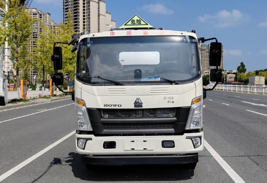 重汽豪沃10方加油车_重汽豪沃8吨加油车_专威牌HTW5127GJYZ6Q型加油车 重汽豪沃10方加油车_重汽豪沃8吨加油车_专威牌HTW5127GJYZ6Q型加油车