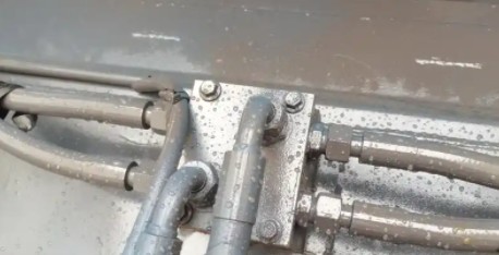 分流体切换油路,油路顺畅且美观 分流体切换油路,油路顺畅且美观